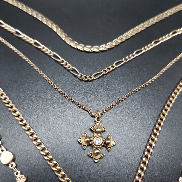 11 inch Express 7 Strand Necklace in GoldTone with Starburst Pendant - Picture 9 of 10